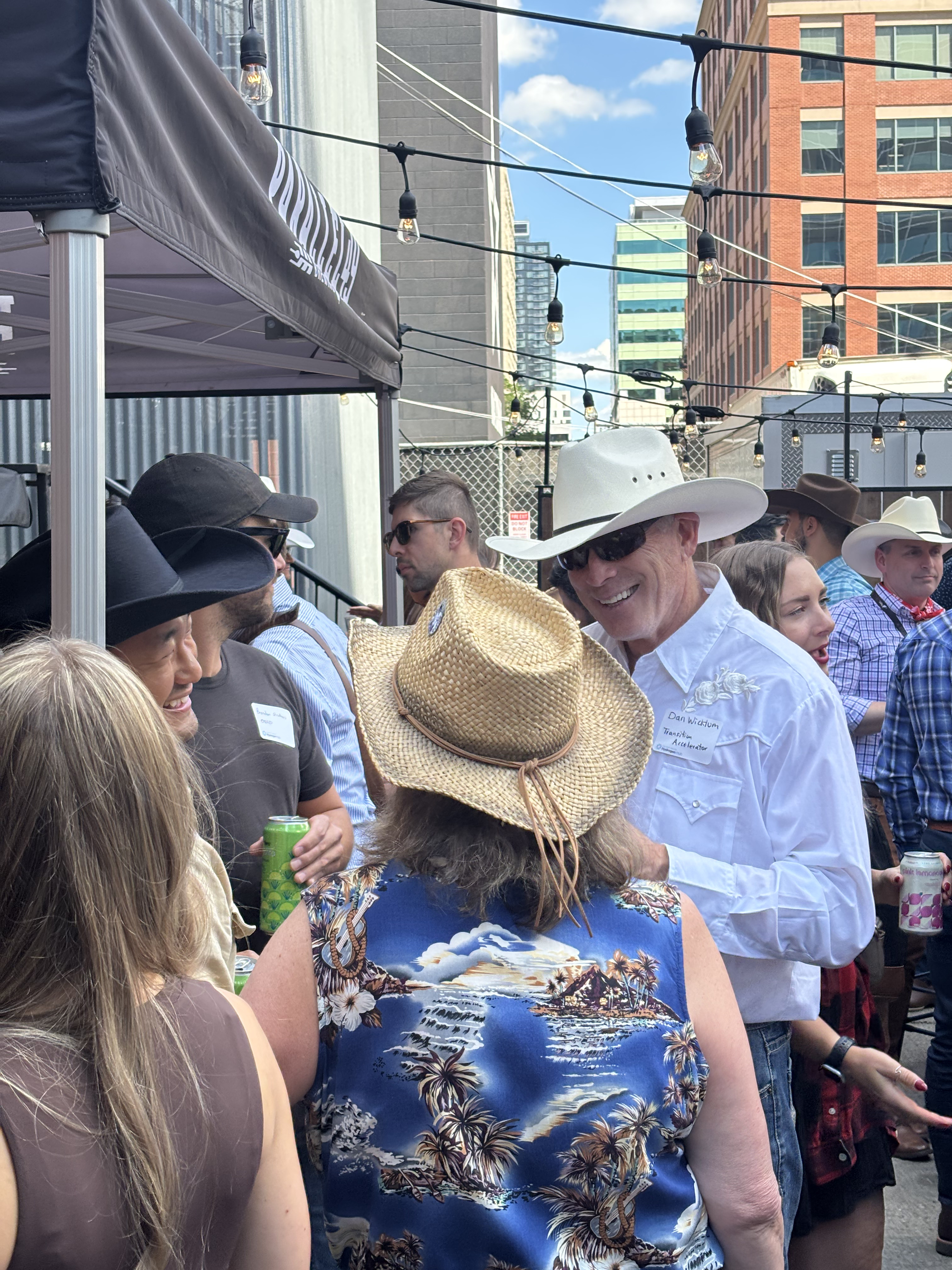 21b4caf9c518c9cd75a2f052daee7b7e85ac0658